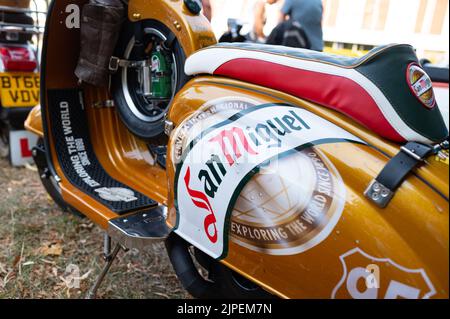 Lambretta moped à l'événement Gathering uk Banque D'Images