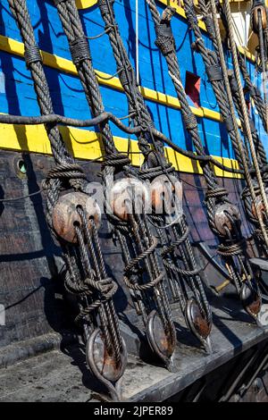 10 août 2022, Londres, Royaume-Uni - Göteborg de Suède, le plus grand bateau à voile en bois amarré à Canary Wharf South Dock lors de son voyage en Asie Banque D'Images