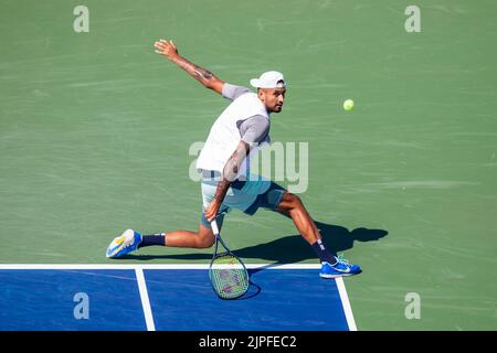 Mason, Ohio, États-Unis. 16th septembre 2022. WESTERN et Southern Open tennis, Mason, OH - Nick Kyrgios joue le ballon contre son adversaire Taylor Fritz. 17 août 2022 - photo de Wally Nell/ZUMA Press (photo : © Wally Nell/ZUMA Press Wire) Banque D'Images