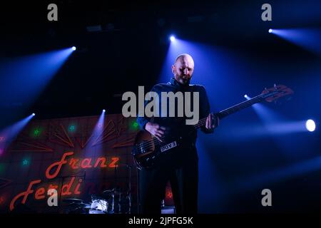 Toronto, Canada. 17th août 2022. Le bassiste Bob Hardy du groupe de rock écossais Franz Ferdinand se produit à History Nightclub à Toronto, CANADA crédit : Bobby Singh/Alay Live News Banque D'Images