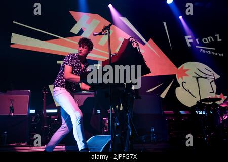 Toronto, Canada. 17th août 2022. Le claviériste Julian Corrie, du groupe de rock écossais Franz Ferdinand, se produit au History Nightclub de Toronto, CANADA crédit : Bobby Singh/Alay Live News Banque D'Images