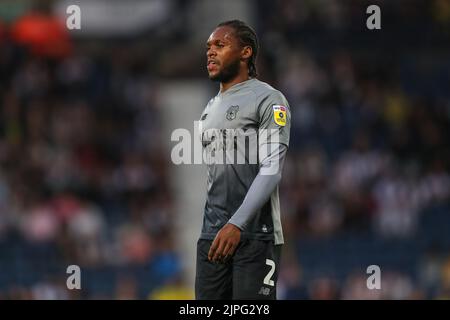 West Bromwich, Royaume-Uni. 17th août 2022. Mahlon Romeo #2 de Cardiff City pendant le match à West Bromwich, Royaume-Uni le 8/17/2022. (Photo de Gareth Evans/News Images/Sipa USA) Credit: SIPA USA/Alay Live News Banque D'Images