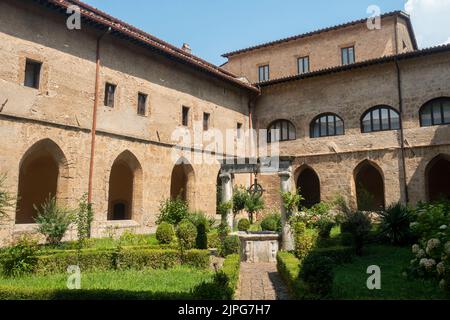 Subiaco, Latium - août 2022 - Monastère de Santa Scolastica, un des 12 fondé par Saint Benoît Banque D'Images