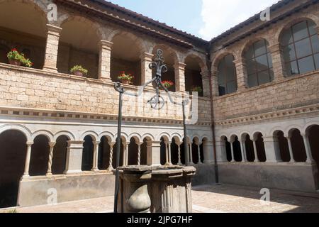 Subiaco, Latium - août 2022 - Monastère de Santa Scolastica, un des 12 fondé par Saint Benoît Banque D'Images