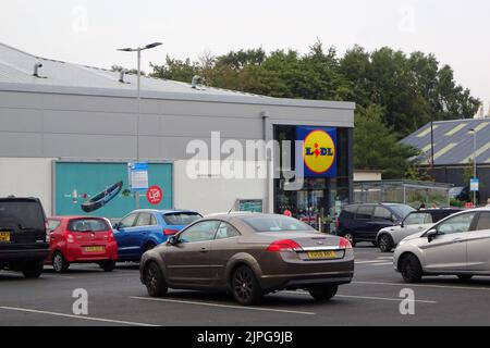 Une succursale du supermarché Lidl dans la banlieue de South Gosforth, Newcastle upon Tyne, Royaume-Uni Banque D'Images