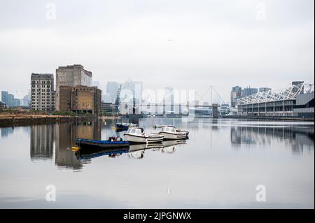 Photo de réflexion des Royal Docks, Londres Banque D'Images