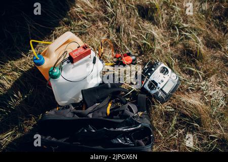 Gaz combustible et des pièces pour radiocommande rc avion jouet modèle au sol. Banque D'Images