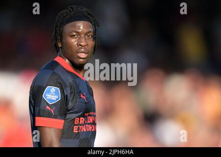 DEVENTER - Johan Bakayoko du PSV Eindhoven pendant le match néerlandais Eredivisie entre les aigles de Vas-y et le PSV à de Adelaarshorst sur 13 août 2022 à Deventer, pays-Bas. ANP GERRIT VAN COLOGNE Banque D'Images