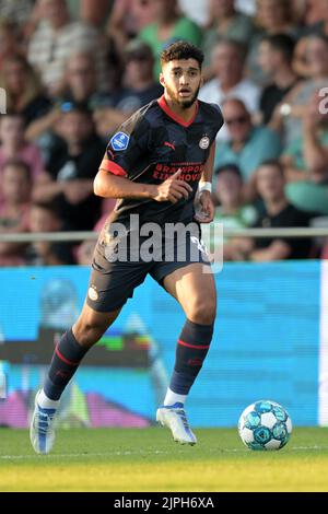 DEVENTER - Ismael Saibari Du PSV Eindhoven Pendant Le Match Néerlandais ...