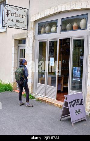 France, cher (18), Henrichemont, la borne, village de potiers Banque D'Images