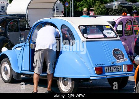 Citroën 2CV, Kavala, Grèce du Nord-est Banque D'Images