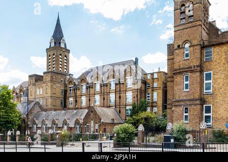 La Middlesex University Campus Archway (Holborn Union Building), Archway Road, Londres, Royaume-Uni. À l'origine l'Union Workhouse et Finsbury Holborn Infirmary Banque D'Images