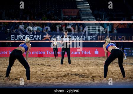 Munich, Allemagne. 18th août 2022. Munich, Allemagne, 18 août 2022: Beach Volleyball série de 16 matchs entre la Suisse et le Danemark à Koenigsplatz aux Championnats d'Europe de Munich 2022 à Munich, Allemagne (Liam Asman/SPP) crédit: SPP Sport photo de presse. /Alamy Live News Banque D'Images