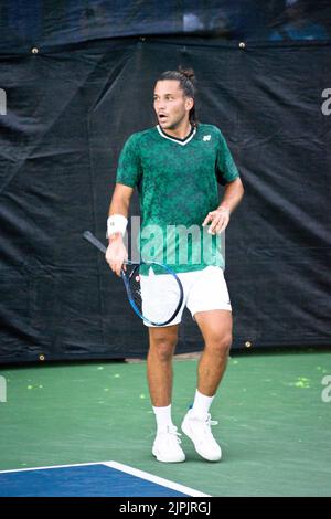 West Vancouver, Canada. 16th août 2022. West Vancouver, Colombie-Britannique, Canada, 16 août 2022 Alexis Galarneau (Canada) réagit lors du premier match de tennis Odlum Brown VanOpen sur 16 août 2022 au Hollyburn Country Club de West Vancouver, C.-B., Canada. (Amy elle/SPP) crédit: SPP Sport presse photo. /Alamy Live News Banque D'Images