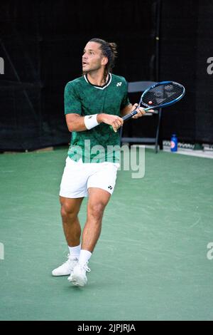 West Vancouver, Canada. 16th août 2022. West Vancouver, Colombie-Britannique, Canada, 16 août 2022 Alexis Galarneau (Canada) réagit lors du premier match de tennis Odlum Brown VanOpen sur 16 août 2022 au Hollyburn Country Club de West Vancouver, C.-B., Canada. (Amy elle/SPP) crédit: SPP Sport presse photo. /Alamy Live News Banque D'Images