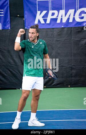 West Vancouver, Canada. 16th août 2022. West Vancouver, Colombie-Britannique, Canada, 16 août 2022 Alexis Galarneau (Canada) réagit lors du premier match de tennis Odlum Brown VanOpen sur 16 août 2022 au Hollyburn Country Club de West Vancouver, C.-B., Canada. (Amy elle/SPP) crédit: SPP Sport presse photo. /Alamy Live News Banque D'Images