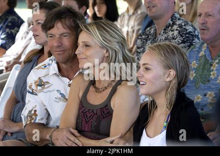 DENNIS QUAID, HELEN HUNT, ANNASOPHIA ROBB, SOUL SURFER, 2011 Banque D'Images