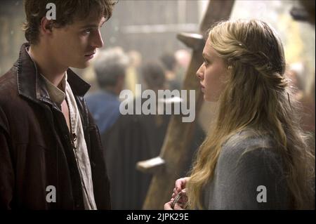 MAX IRONS, Amanda Seyfried, Red Riding Hood, 2011 Banque D'Images