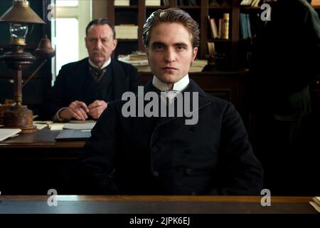 ROBERT PATTINSON, BEL AMI, 2011 Banque D'Images