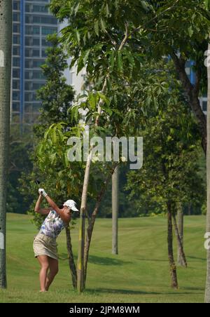 Jakarta, Indonésie. 19th août 2022. 19 août 2022-Jakerta, Indonesia-Lee Bomee de la Corée du Sud action dans la salle 6th lors d'une coupe Simone Asia Pacific 2022 jour 2 au Pondok Indah Golf cours à Jakarta, Indonésie. (Credit image: © JJ Jung via ZUMA Press Wire) Banque D'Images