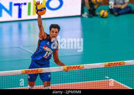 Cuneo, Italie. 18th août 2022. Mattia Bottolo (Italie) au cours du tournoi DHL Test Match Tournament - Italie vs Etats-Unis, Volleyball intenationals à Cuneo, Italie, 18 août 2022 Credit: Independent photo Agency/Alay Live News Banque D'Images