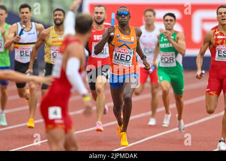 MUNCHEN, ALLEMAGNE - AOÛT 19: Liemarvin Bonevacia des pays-Bas en compétition au Relais hommes 4x400m aux Championnats d'Europe Munich 2022 à l'Olympiastadion sur 19 août 2022 à Munchen, Allemagne (photo par Andy Astfalck/BSR Agency) Banque D'Images