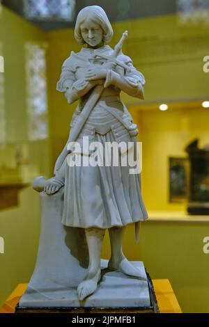 France, Loiret, Orléans, Hôtel Cabu, Musée d'Histoire et d'Archéologie d'Orléans, statue de Jeanne d'Arc Banque D'Images