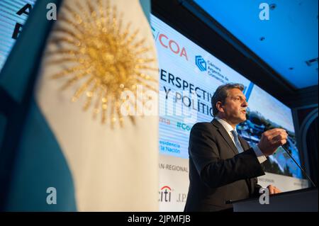 Buenos Aires, Argentine. 18th août 2022. Le ministre de l'économie récemment désigné, prend la parole à la dix-neuvième édition de la Conférence des villes d'Amérique latine (photo de Jaime Olivos/Pacific Press) crédit: Pacific Press Media production Corp./Alay Live News Banque D'Images