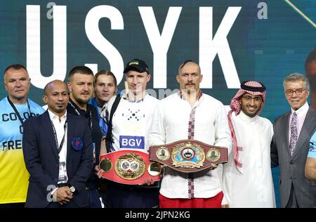 Oleksandr Usyk avec le nouveau WBO Heavyweight Super titre ceinture pendant la pesée au King Abdullah Sport City Stadium à Jeddah, Arabie Saoudite. Date de la photo: Vendredi 19 août 2022. Banque D'Images