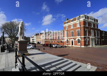 Architecture dans Nelson Street, Hull Marina, Kingston-upon-Hull, East Riding of Yorkshire, Humberside, Angleterre, Royaume-Uni Banque D'Images