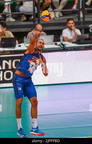 Cuneo, Italie. 18th août 2022. Gianluca Galassi (Italie) au cours du tournoi DHL Test Match Tournament - Italie vs Etats-Unis, Volleyball intenationals à Cuneo, Italie, 18 août 2022 Credit: Independent photo Agency/Alay Live News Banque D'Images