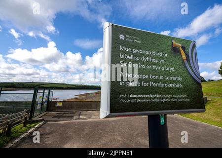 Sécheresse déclarée dans certaines parties du centre et du sud du pays de Galles alors que l'interdiction de l'hospe de Pembrokeshire entre en vigueur.le réservoir de Llys y Fran est illustré. Banque D'Images