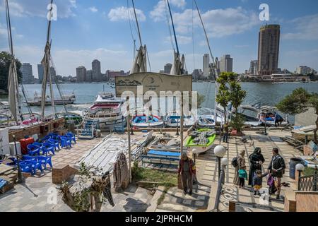 Excursion bateau jetée, Ali Baba Marina, Nil, le Caire, Egypte Banque D'Images