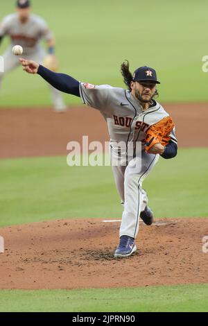 Atlanta, Géorgie. USA; Houston Astros commençant le pichet lance McCullers Jr. (43), dans sa deuxième apparition depuis son retour et blessure, livre un pitc Banque D'Images