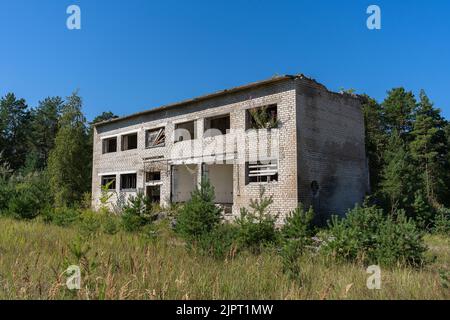 Abandonné la ville fantôme militaire secrète de l'Union soviétique Irbene en Lettonie Banque D'Images
