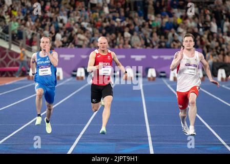 Alexander Thomson, Rhys Jones et Shaun Burrows participant à la finale masculine du T37/38 100m aux Jeux du Commonwealth au stade Alexander, Birmingham, E Banque D'Images