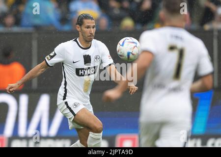 Dresde, Allemagne. 20th août 2022. Football: 3. league, Dynamo Dresden - SV Elversberg, Matchday 5 à Rudolf-Harbig-Stadion. Marcel Correia d'Elversberg marque 0:1. Credit: Sebastian Kahnert/dpa/Alay Live News Banque D'Images