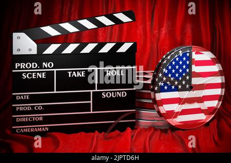 Le cinéma aux États-Unis, l'industrie cinématographique, le cinéma aux États-Unis, concept. Clapperboard avec et bobines de film sur le tissu rouge, rendu 3D Banque D'Images