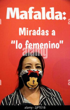 Mexico, Mexico, Mexique. 19th août 2022. 19 août 2022, Mexico, Mexique: Les visiteurs assistent à l'ouverture de l'exposition temporaire 'Mafalda: Miradas a lo féminisa', avec le thème du genre et des droits que son auteur Quino a capturés dans des bandes depuis 1964. L'exposition de bandes dessinées est le Musée des Constitutions de l'Université nationale autonome du Mexique à Mexico. Sur 19 août 2022 à Mexico, Mexique. (Credit image: © Luis Barron/eyepix via ZUMA Press Wire) Banque D'Images