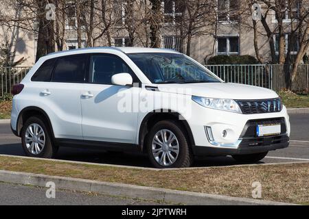 Suzuki Vitara SUV (est une multinationale japonaise dont le siège est à Minami-ku, Hamamatsu, Japon), Budapest, Hongrie, Magyarország, Europe Banque D'Images