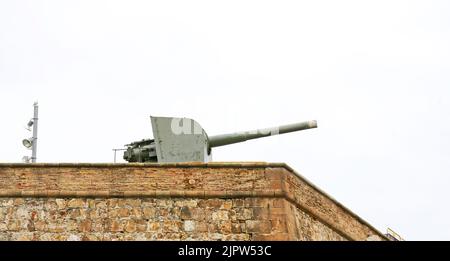 Canon antiaérien au château de Montjuic, Barcelone, Catalogne, Espagne, Europe Banque D'Images