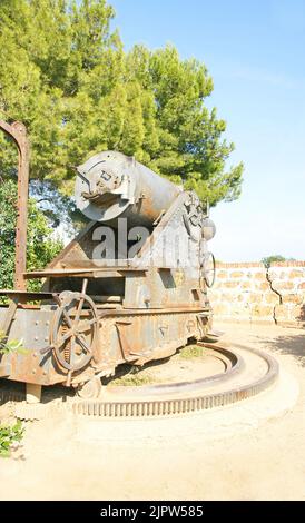 Canon antiaérien au château de Montjuic, Barcelone, Catalogne, Espagne, Europe Banque D'Images