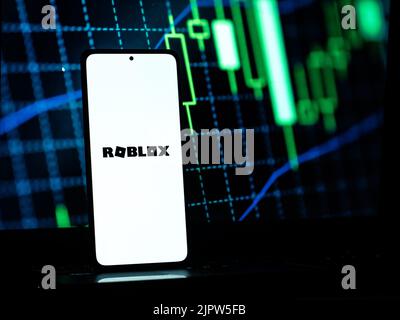 Bangal Ouest, Inde - 20 avril 2022 : image de stock d'écran de téléphone de Roblox. Banque D'Images