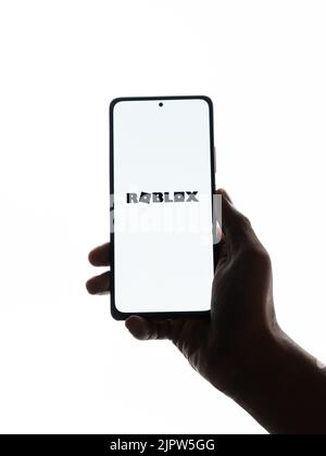 Bangal Ouest, Inde - 20 avril 2022 : image de stock d'écran de téléphone de Roblox. Banque D'Images