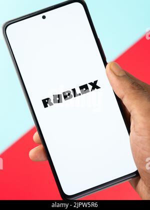 Bangal Ouest, Inde - 20 avril 2022 : image de stock d'écran de téléphone de Roblox. Banque D'Images