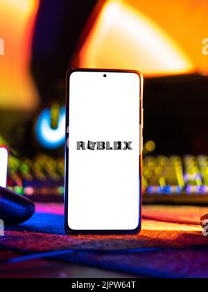 Bangal Ouest, Inde - 20 avril 2022 : image de stock d'écran de téléphone de Roblox. Banque D'Images