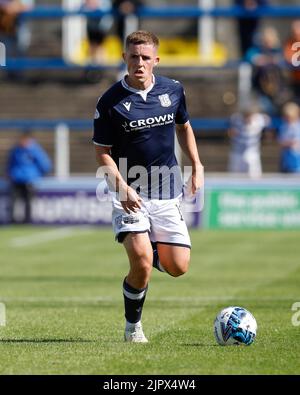 Greenock, Écosse, Royaume-Uni. 20th août 2022 ; Cappielow Park, Greenock, Écosse: Scottish League Championship football, Greenock Morton versus Dundee ; Luke McCowan of Dundee crédit: Action plus Sports Images/Alamy Live News Banque D'Images