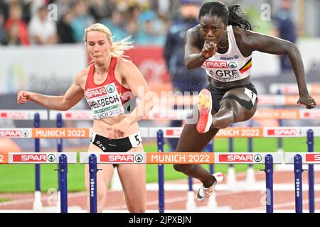 L'athlète belge Anne Zagre court pour gagner sa chaleur lors des épreuves de la course féminine de 100m haies lors des championnats d'athlétisme européens, à Munich 2022, en Allemagne, le samedi 20 août 2022. La deuxième édition des Championnats d'Europe a lieu du 11 au 22 août et comporte neuf sports. BELGA PHOTO ERIC LALMAND Banque D'Images