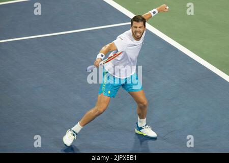 Mason, Ohio, États-Unis. 19th août 2022. Cameron Norrie célèbre Carlos Alvarez lors du tournoi de tennis Western and Southern Open. (Image de crédit : © Wally Nell/ZUMA Press Wire) Banque D'Images