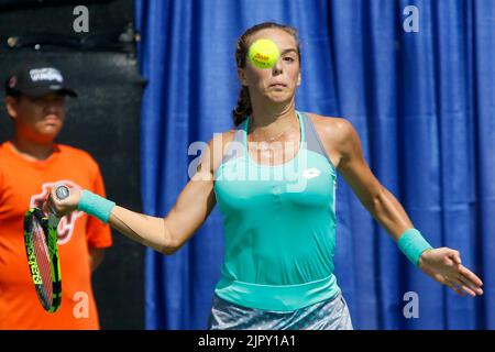 20/08/2022 - VANCOUVER (C.-B.) - AOÛT 20: Demi-finales: Lucia Bronzetti d'Italie (vert) def Rebecca Peterson de Suède (rose) pendant le huitième jour de 2022 Odlum Brown VanOpen au Hollyburn Country Club on 20 août 2022, à West Vancouver (Colombie-Britannique), Canada.(photo de Clélio Tomaz/Pximages Banque D'Images